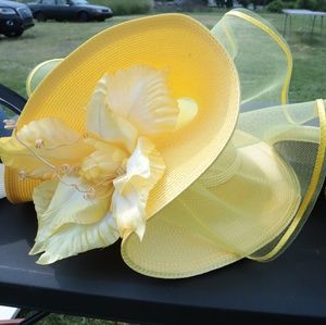 Leading Lady Yellow Hat